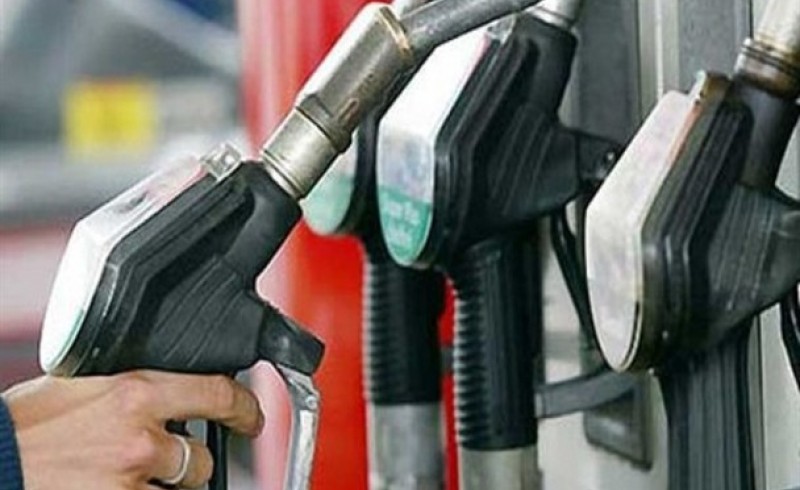 مخالفت مجلس با افزایش قیمت بنزین/ سهمیه بندی سوخت منتفی است/ بنزین گران نمی شود/ طرح جدید ارائه سوخت با کارت های مخصوص