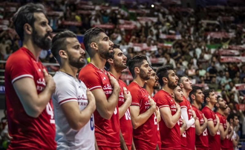 ایران - لهستان/ مصاف ستاره‌های والیبال جهان در ارومیه/ نیم‌نگاه شاگردان کولاکوویچ به رکوردشکنی