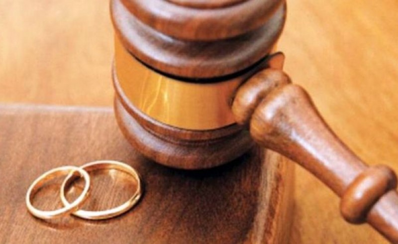 در چه صورتی زن می‌تواند بدون داشتن حق طلاق از شوهر خود جدا شود؟