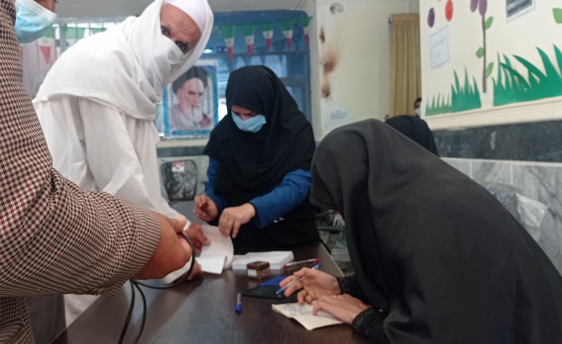 رای گیری انتخابات ریاست جمهوری و شوراهای اسلامی در ۱۲۶ شعبه سراوان آغاز شد