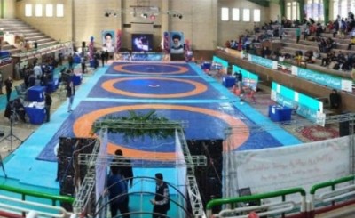 سوت مسابقات کشتی فرنگی بزرگسالان قهرمانی کشور به صدا در آمد/ نابغه کشتی سیستان و بلوچستان با برد آغاز کرد