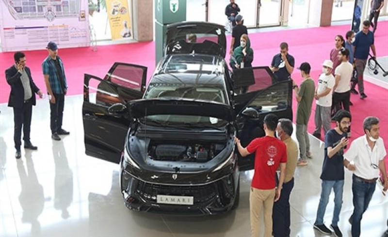 رونمایی از ۱۴ خودرو جدید در نمایشگاه خودرو شهر آفتاب/ ۲۵ شرکت خودرویی محصولات داخلی و وارداتی خود را معرفی کردند