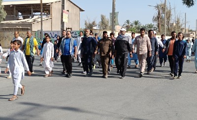 همایش پیاده روی خانوادگی گرامیداشت هفته دفاع مقدس در سراوان